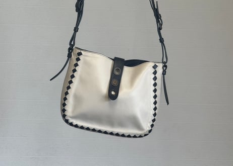 bottega veneta leather shoulder bag