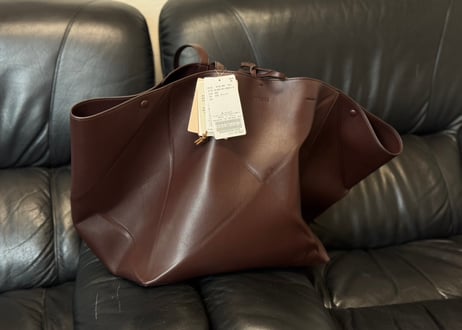 nanushka the origami tote large dead stock