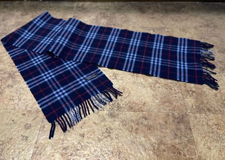 burbery made in England muffler