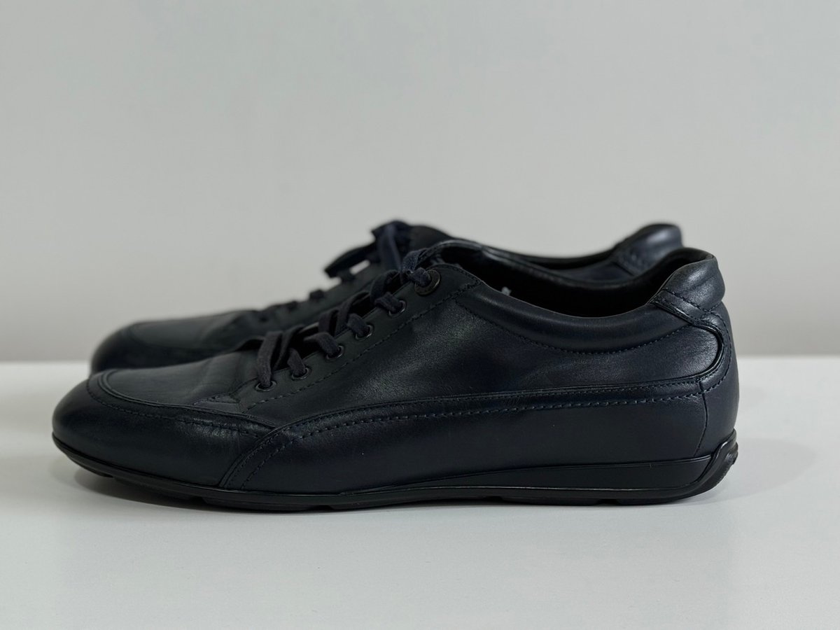 giorgio armani leather sneakers | weekend tokyo