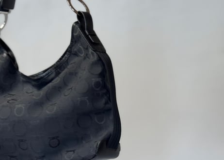 salvatore ferragamo gancini "総柄" shoulder bag