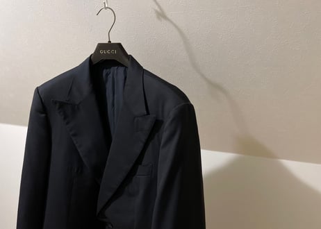 gucci set up suit wide lapel black