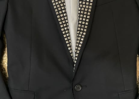 dsquared2 studs set up suit dead stock