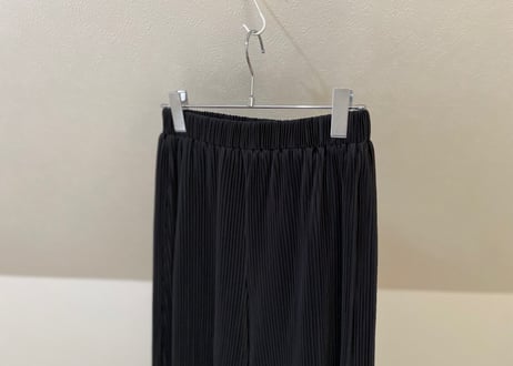 pleats trousers