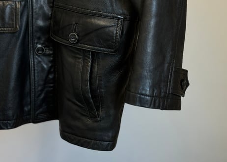"weekend leather selection" B