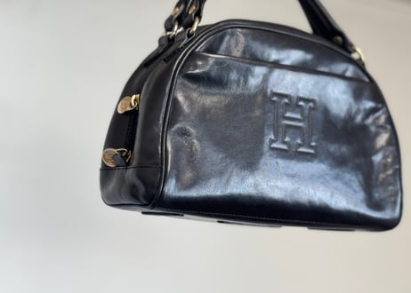 hirofu H logo leather bag