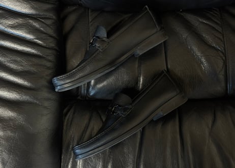 salvatore ferragamo gancini loafer