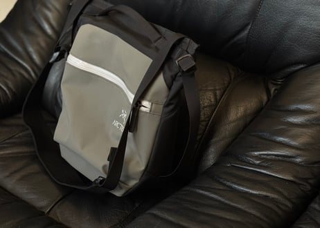 arcteryx shoulder bag