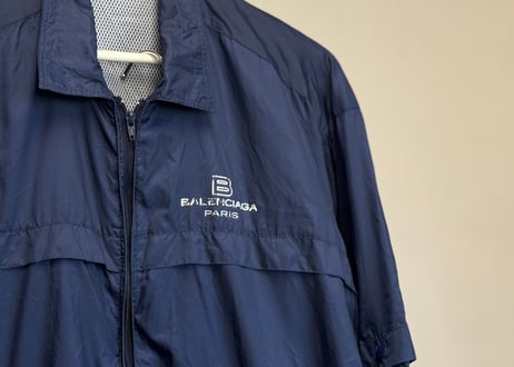 balenciaga logo set up suit