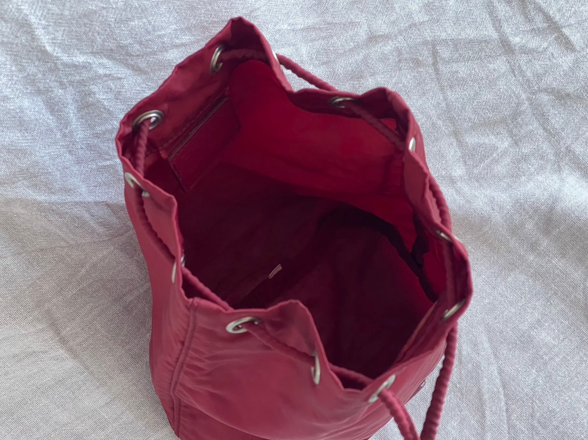 新品　ヨーロッパ購入　プラダ　巾着　prada red レディース] プラダ ナイロン ミニ巾着バッグ ITALY製 レッド