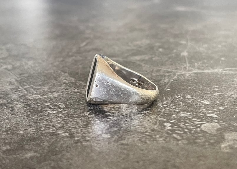 maison margiela signet ring | weekend tokyo maison margiela signet ring | weekend tokyo