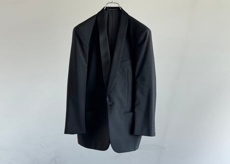 yves saint laurent tuxedo set up suit