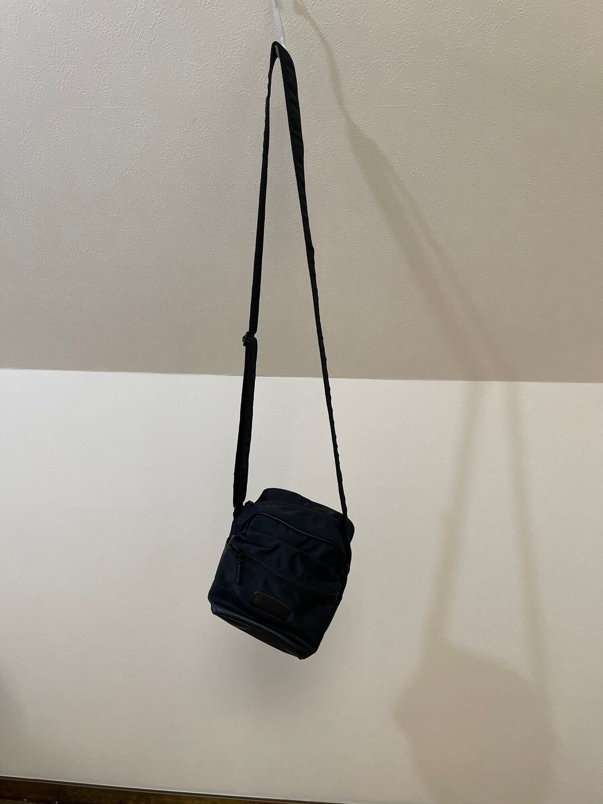 ys y'saccs pour homme shoulder bag | weekend tokyo