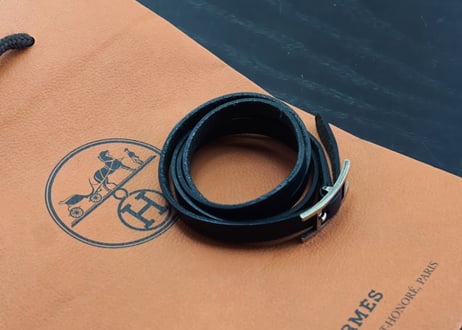 hermes  leather bracelet "api"