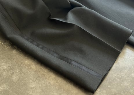 yves saint laurent tuxedo set up suit