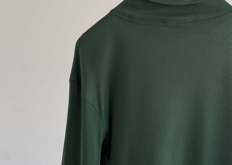 lemare turtle neck green