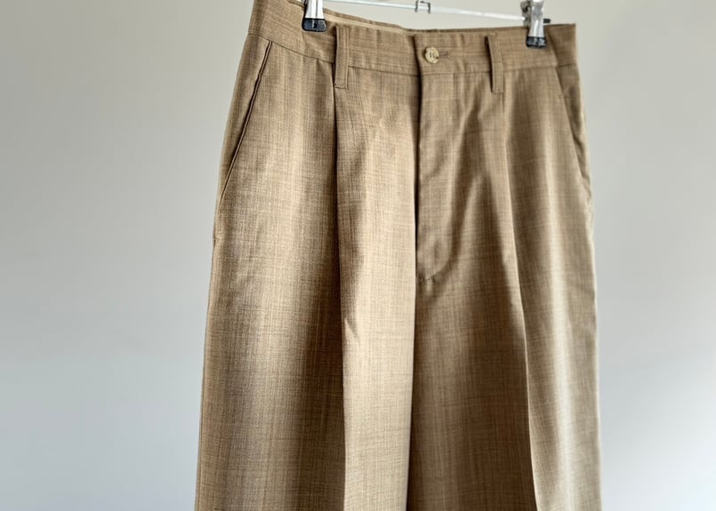 isseymiyake tack pants | weekend tokyo