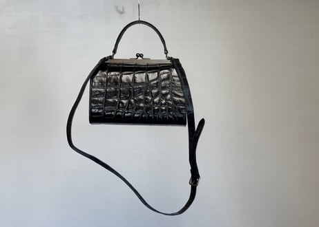 jean paul gaurtier logo leather shoulder bag