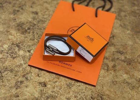 hermes  leather bracelet "tuiluni"