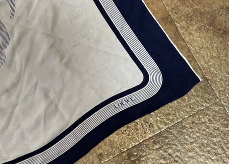 loewe " 大判" silk scarf