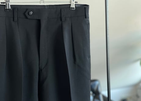 saint laurent black peaked lapel set up suit