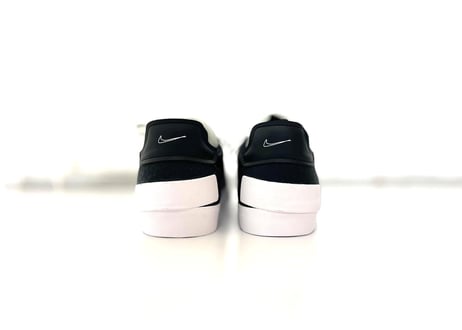 nike drop-type hbr UK8 27cm dead stock