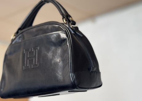 hirofu H logo leather bag