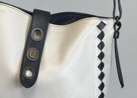 bottega veneta leather shoulder bag
