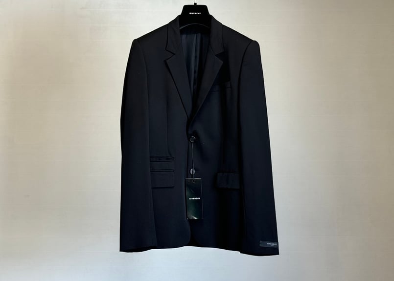 givenchy by ”Riccardo Tisci” jacket dead stock 