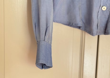 80-90s salvatore ferragamo short length shirt