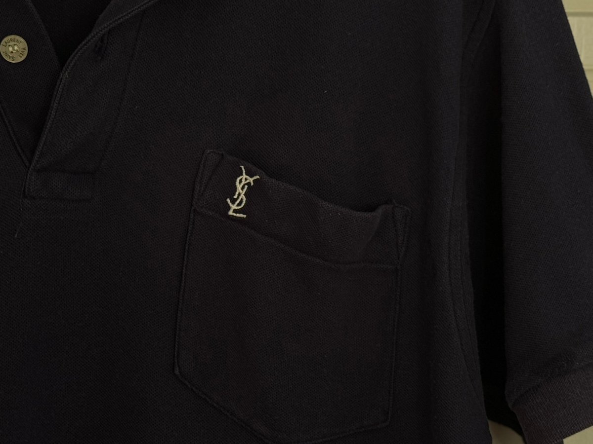 SAINT LAURENT 黒 ポロシャツ 星と月刺繍 SAINT LAURENT 黒 ポロシャツ 星と月刺繍 SAINT LAURENT 黒 ポロシャツ