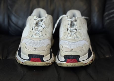 balenciaga triple s