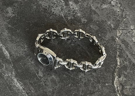 gucci silver bracelet dress watch