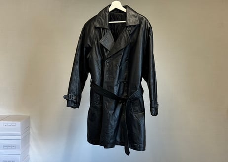 "weekend leather selection" H