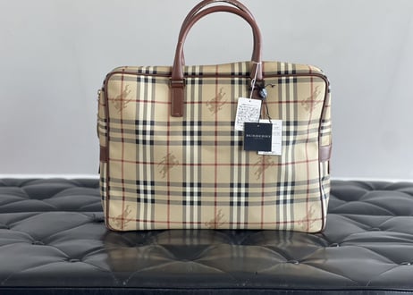 burberry bag dead stock
