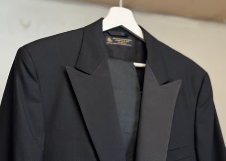 brooks brothers three piece set up suit