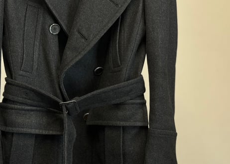 alexander mcqueen "本人期" runway belted coat
