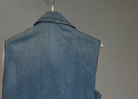 maison margiela sleeveless denim jacket