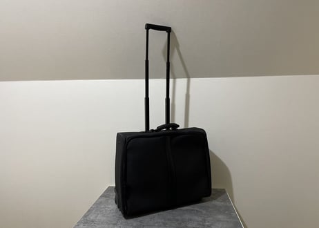 im impact issey miyake 90s carry bag
