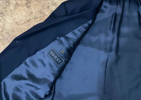 gucci logo button double blazer