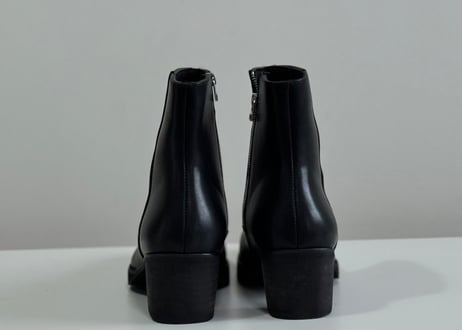 side zip heel boots dead stock