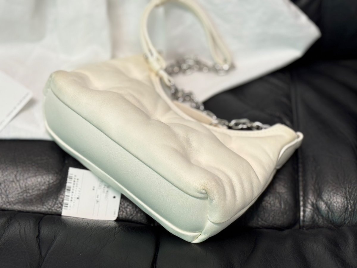 maison margiela 2024-25 gram slam leather bag |