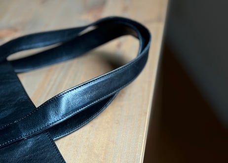 hirofu leather bag
