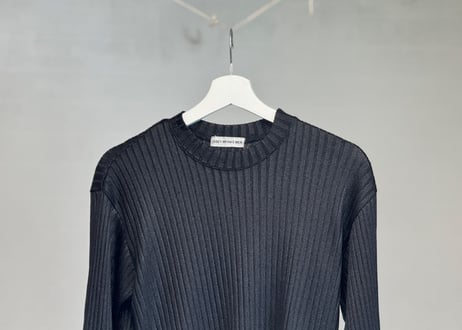 isseymiyake pleats tops