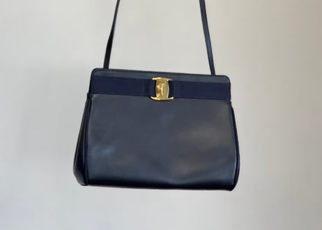 salvatore ferragamo leather shoulder bag