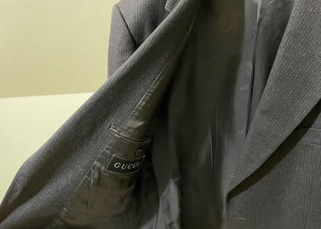 gucci set up suit gray stripe