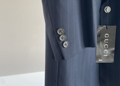 gucci doubole stripe set up suit dead stock