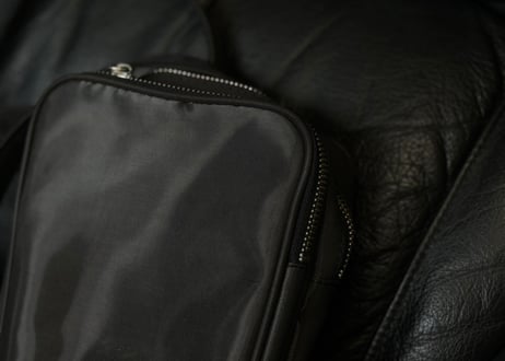 jean paul gaultier logo shoulder bag