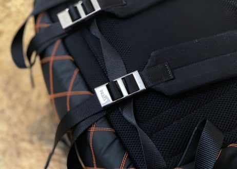 prada v136 backpack