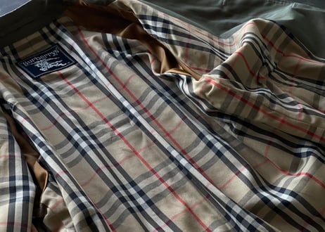 burberry’s made in England trench coat